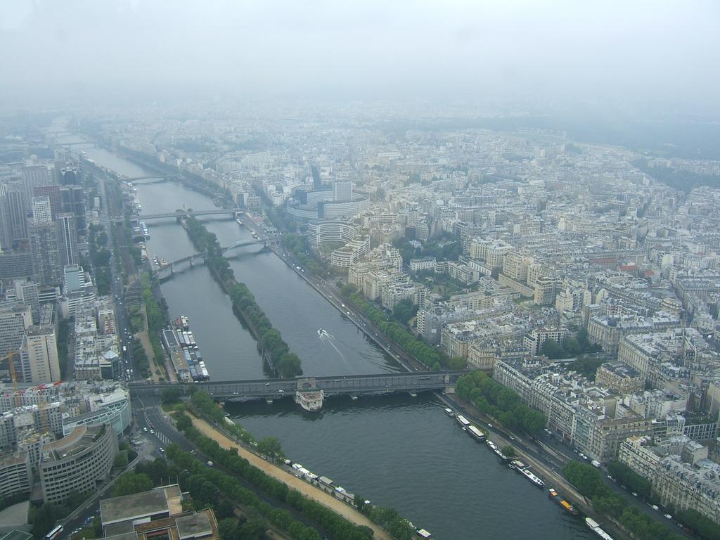 Hotel Peniche Tour Eiffel Paříž Pokoj fotografie